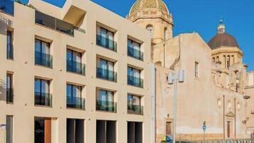 Deluxe-Apartment, Balkon, Stadtblick | Außenbereich