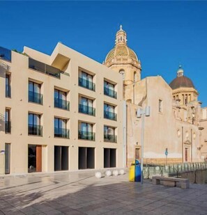 Deluxe-Apartment, Balkon, Stadtblick | Außenbereich