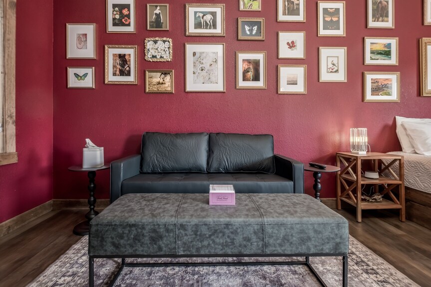 Girls Getaway | Free Parking | Simple Comfort - Hastings, MN