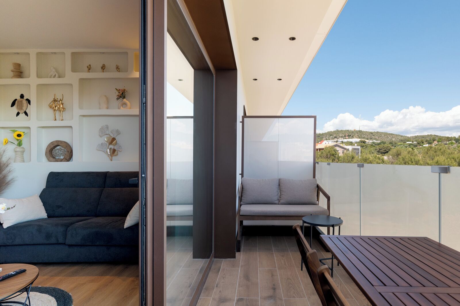 Signature Apartment, 1 Queen Bed with Sofa bed, City View | Balcony
