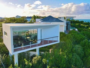 Property grounds - Skyline Villas - Estate (up to 40 Guests) (Providenciales)