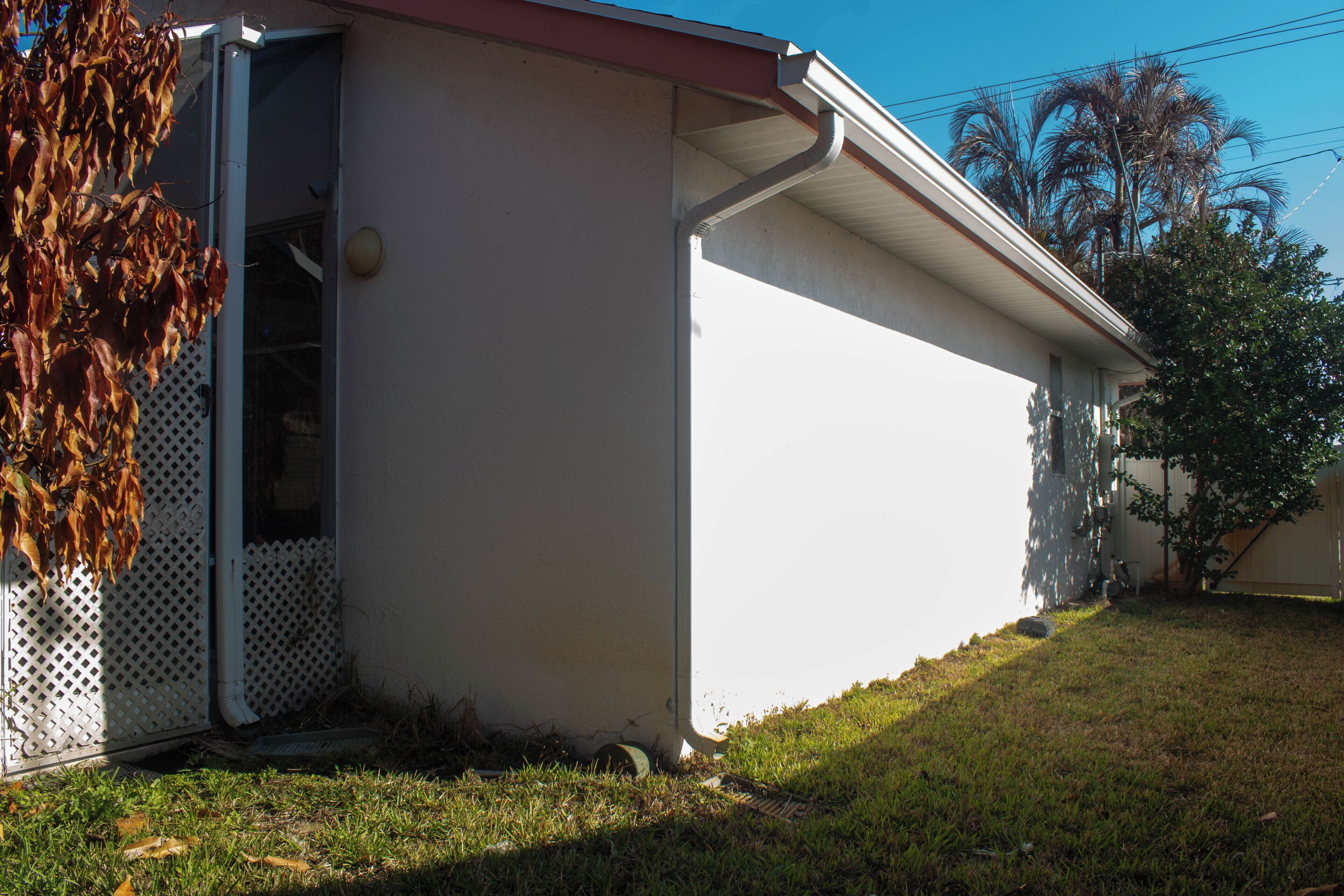 House, Patio | Property grounds