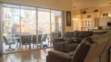 House, Patio | Living area