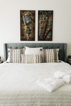 Room - Stunning Nashville Airbnb | Near Airport (Nashville)