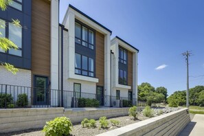 Exterior - Stunning Nashville Airbnb | Near Airport (Nashville)