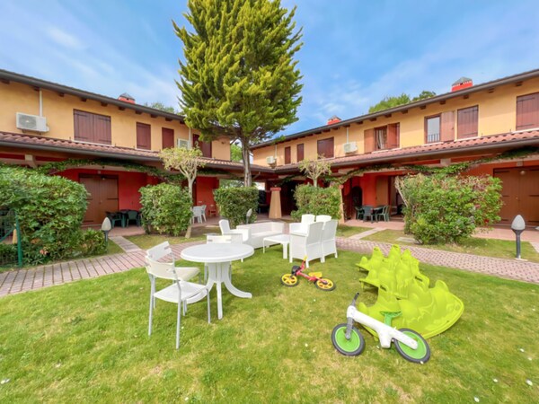 Garden-front House In Bibione - Bibione