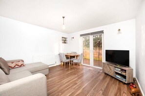 Apartment - Charming 1BR Flat in Sydenham With Free Parking (London)