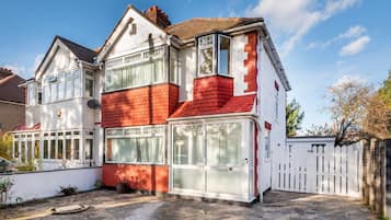 House | 1 bedroom, Internet