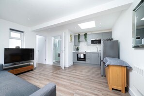 Apartment - Modern Apartment in Enfield With Comfort (Enfield)