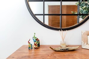 Apartment - Stylish Wandsworth Apartment in London (London)