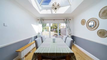 House | 3 bedrooms, Internet