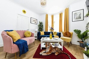 House - Elegant 3-bedroom House in London (London)