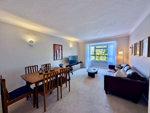 House | 2 bedrooms, Internet - Charming Flat Near London Attractions (Surbiton)