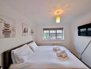 House - Charming and Modern 1-bedroom Flat (Slough)