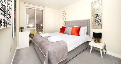 Modern Bromley Penthouse With Balcony Views