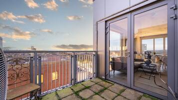 Apartment | 2 bedrooms, Internet