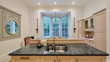Apartment | 2 bedrooms, Internet