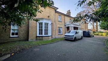 Apartment | 2 bedrooms, Internet