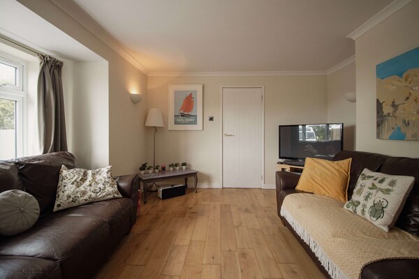 Spacious Home Near Porthtowan Beach - Porthtowan