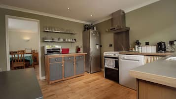 House | 4 bedrooms, Internet