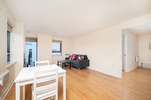 House - Charming Flat Near London Stadium (London)