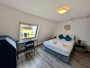 House - Charming House With Balcony Near Brighton Beach (Brighton)