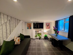 Huis | 4 slaapkamers, een bureau, snel internet