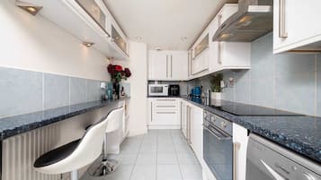 House | 2 bedrooms, Internet