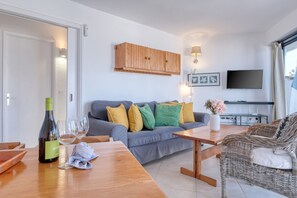 Smart TV, books - Famara Mar • Ocean views • Beach 2 min • LVH (Famara)