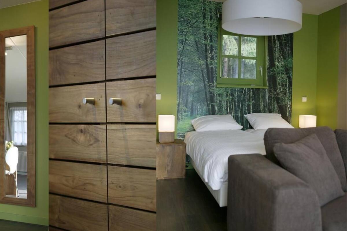 Quarto casal luxo, vista para o jardim