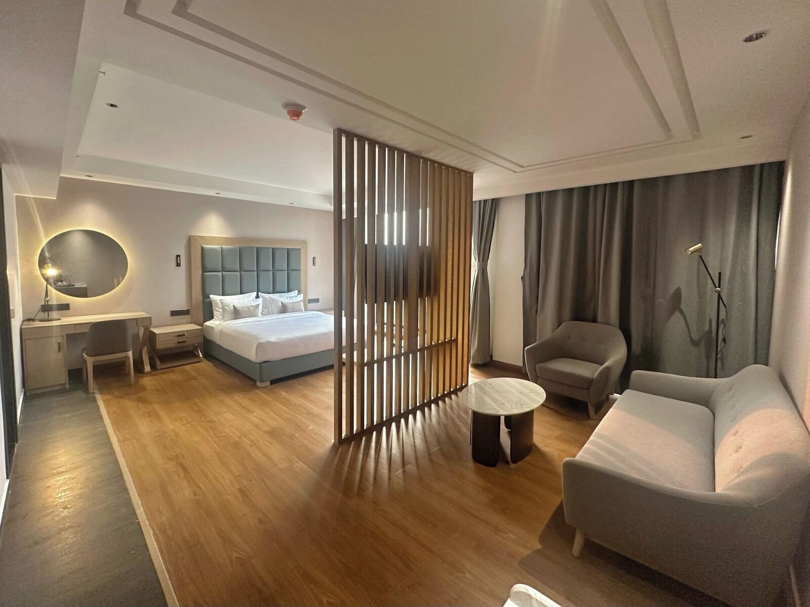 Suite junior, vistas a la piscina