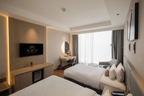 Premium Twin Room, Garden View | Premium bedding, minibar, in-room safe, desk