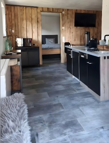 Apartment 'Fewo Tostner Burgblick 2P Terrasse' with Mountain View, Private Terrace and Wi-Fi