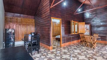 Villa - 5 sovrum | Delat kök