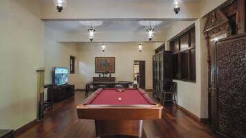 Pahang Suite - Garden & inner courtyard | Living area