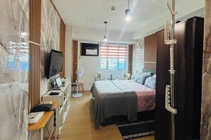 Deluxe Room - Selah Mplace Homestay (Quezon City)