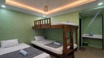 Free WiFi, bed sheets