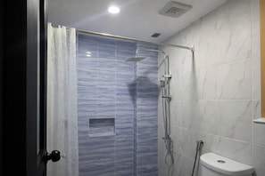 Standard Room, Private Bathroom | Bathroom - Lisro Sleep And Relax La Union near Beach (San Juan)