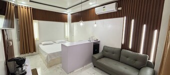 Alejandro'S Suites & Venue