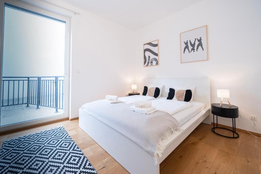 Huoneisto, näköala pihalle