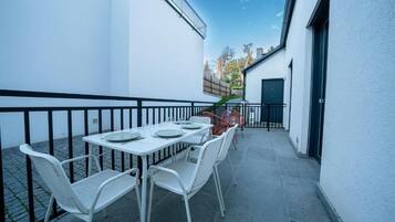 公寓, 庭院景观 | 室外用餐