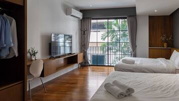 Deluxe Room Twin Bed | View from room
