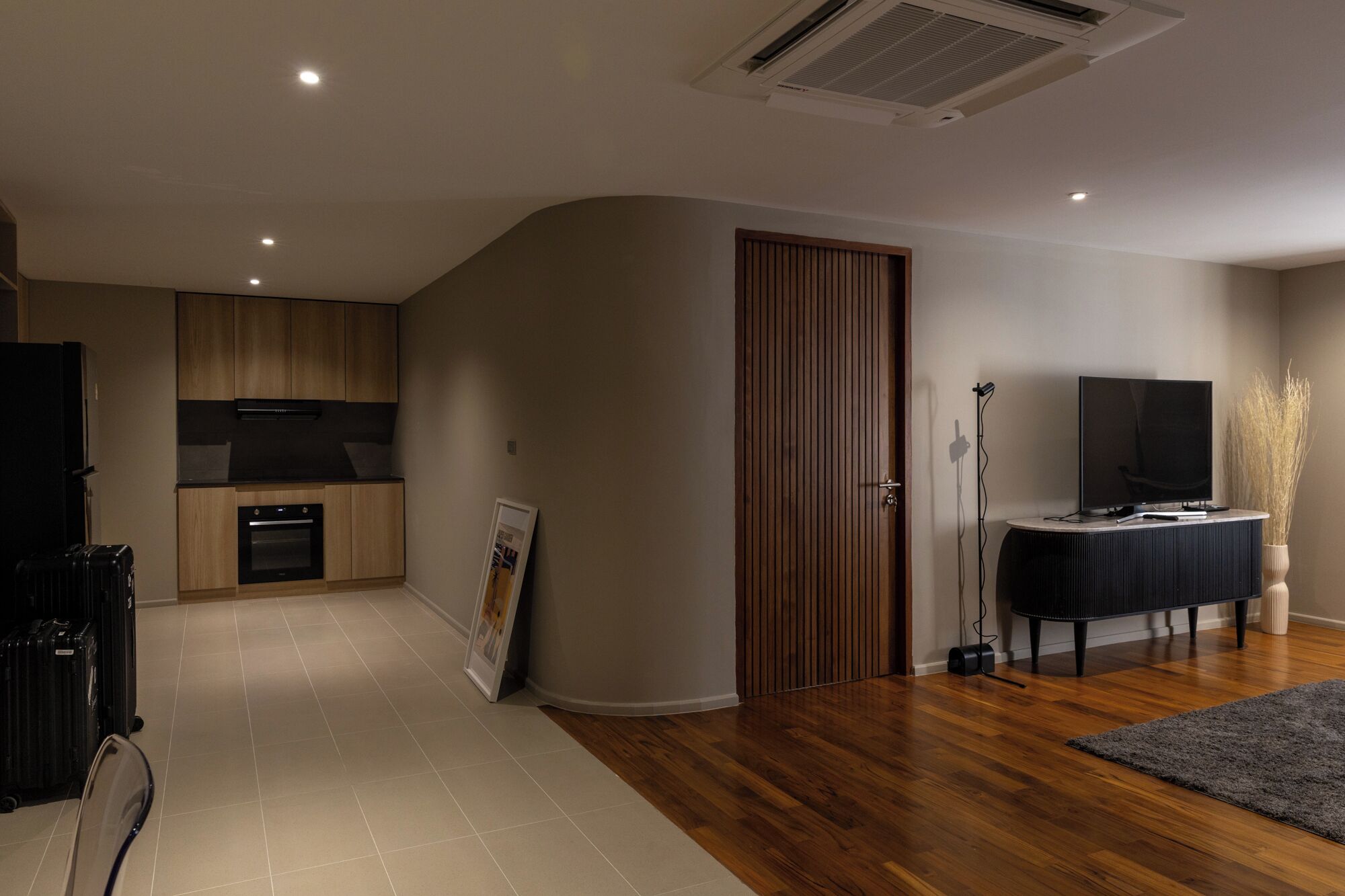 Two Bedroom Suite | Desk, free WiFi, bed sheets