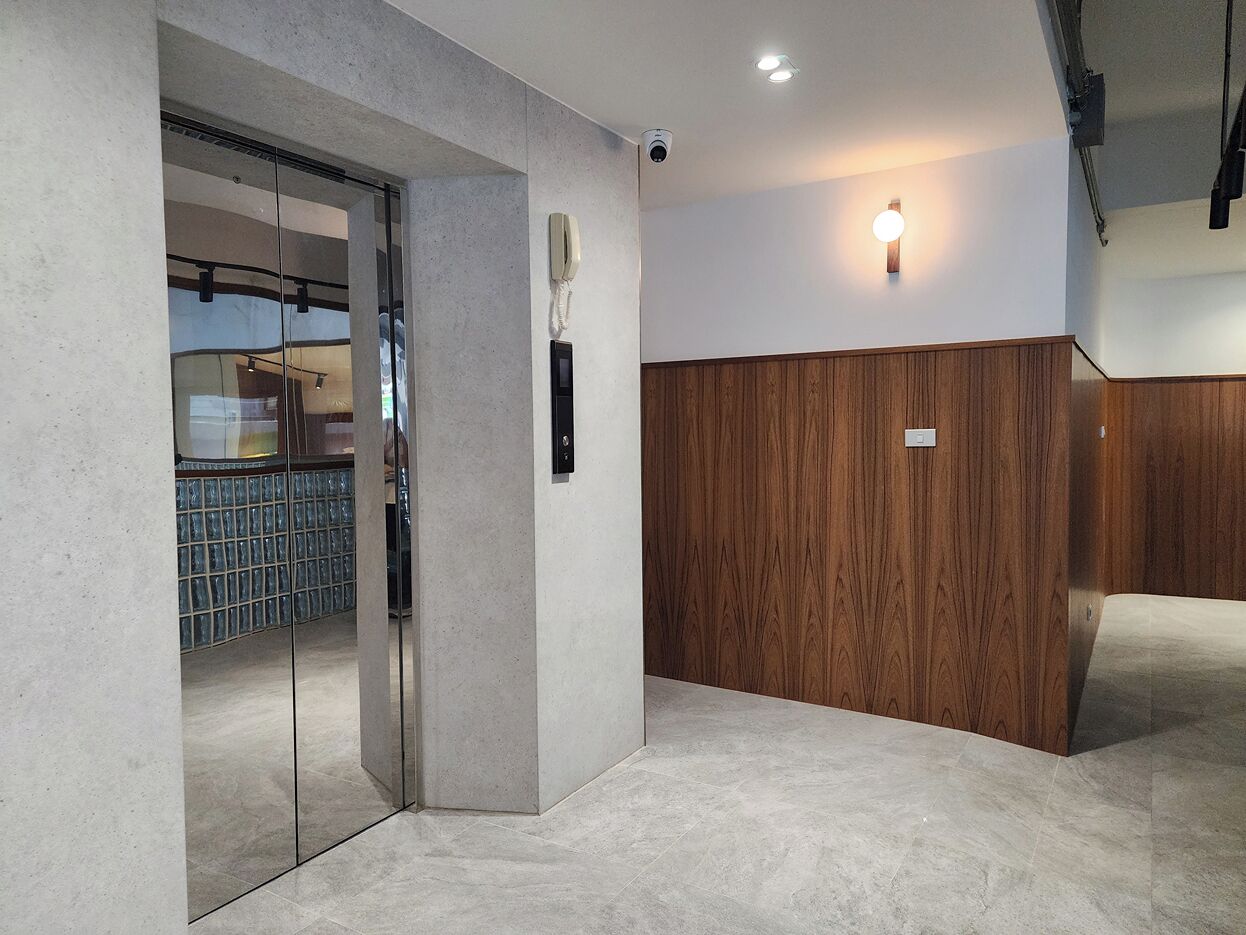 Elevator