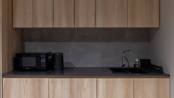 Two Bedroom Suite | Desk, free WiFi, bed sheets
