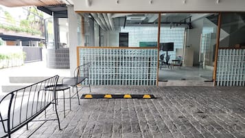 Free self parking