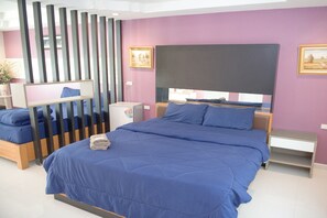 Cottage Villa (Twin) | Desk, iron/ironing board, free WiFi, bed sheets - The Room Suphanburi (Si Prachan)