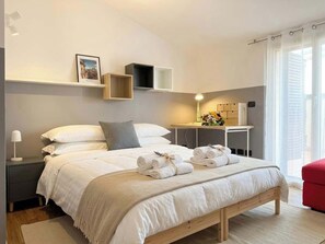 2 bedrooms, iron/ironing board, WiFi, bed sheets - Terrazzo di Betta · Garage and metro (Milano)