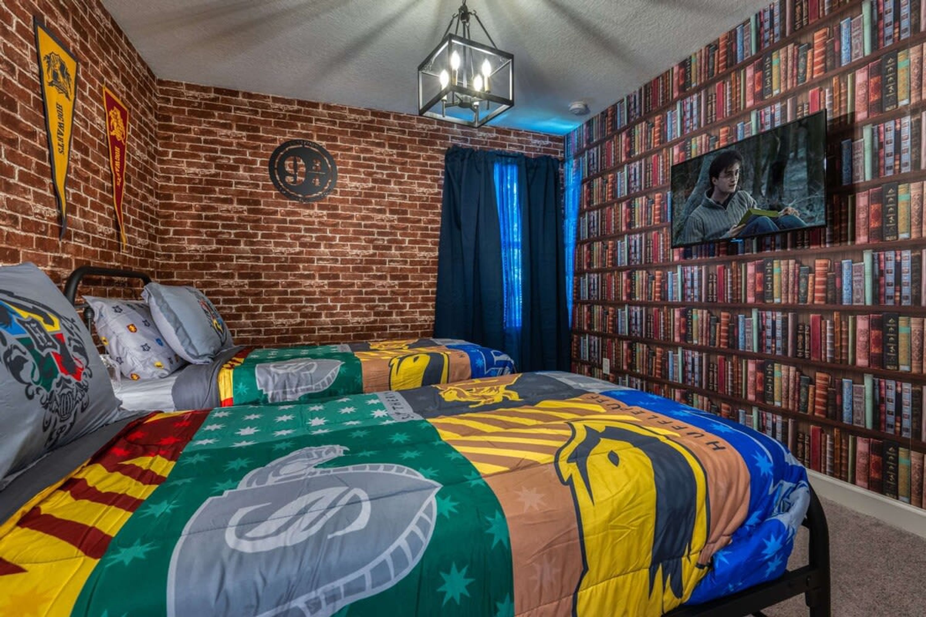 4 Schlafzimmer, Schreibtisch, Bügeleisen/Bügelbrett, Bettwäsche