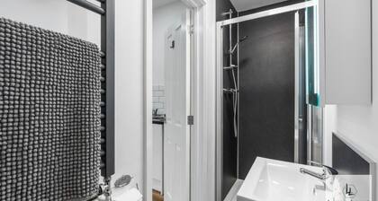 Top Hat - 1 Bed Apartment